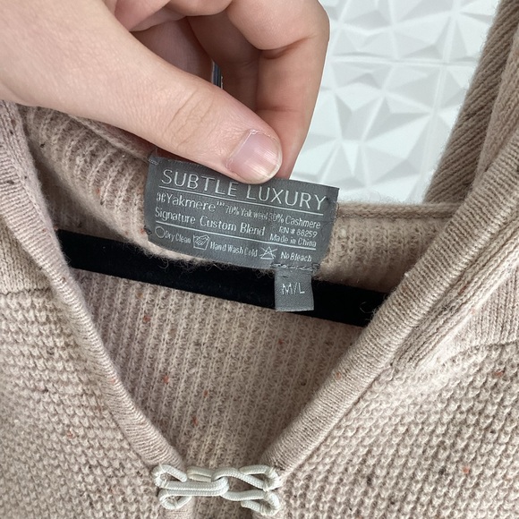 Subtle Luxury sweater oatmeal sweater size M/L - Picture 3 of 5